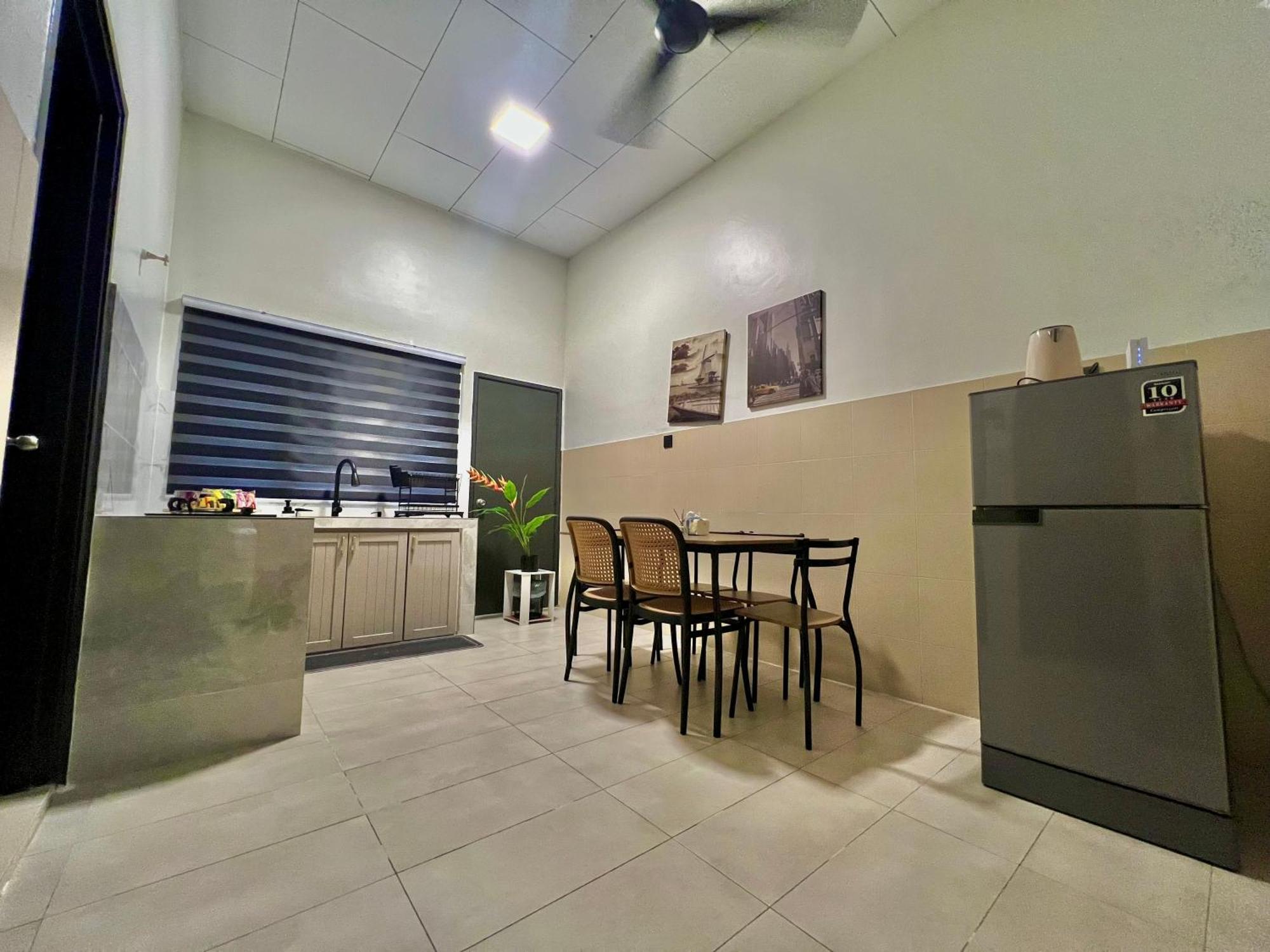 Quayside Cove Homestay - Corner House, Shah Alam Rimbayu Netflix Syok Tv Bbq Exterior foto